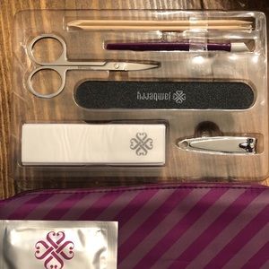Jamberry manicure set with bag